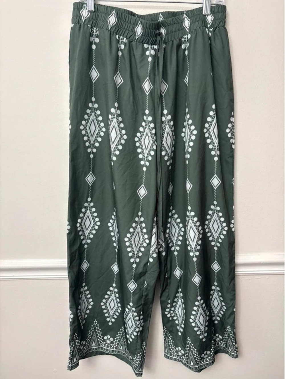 Women’s 1XL Olive Green Boho Geometric Print Wide-Leg Palazzo Pants